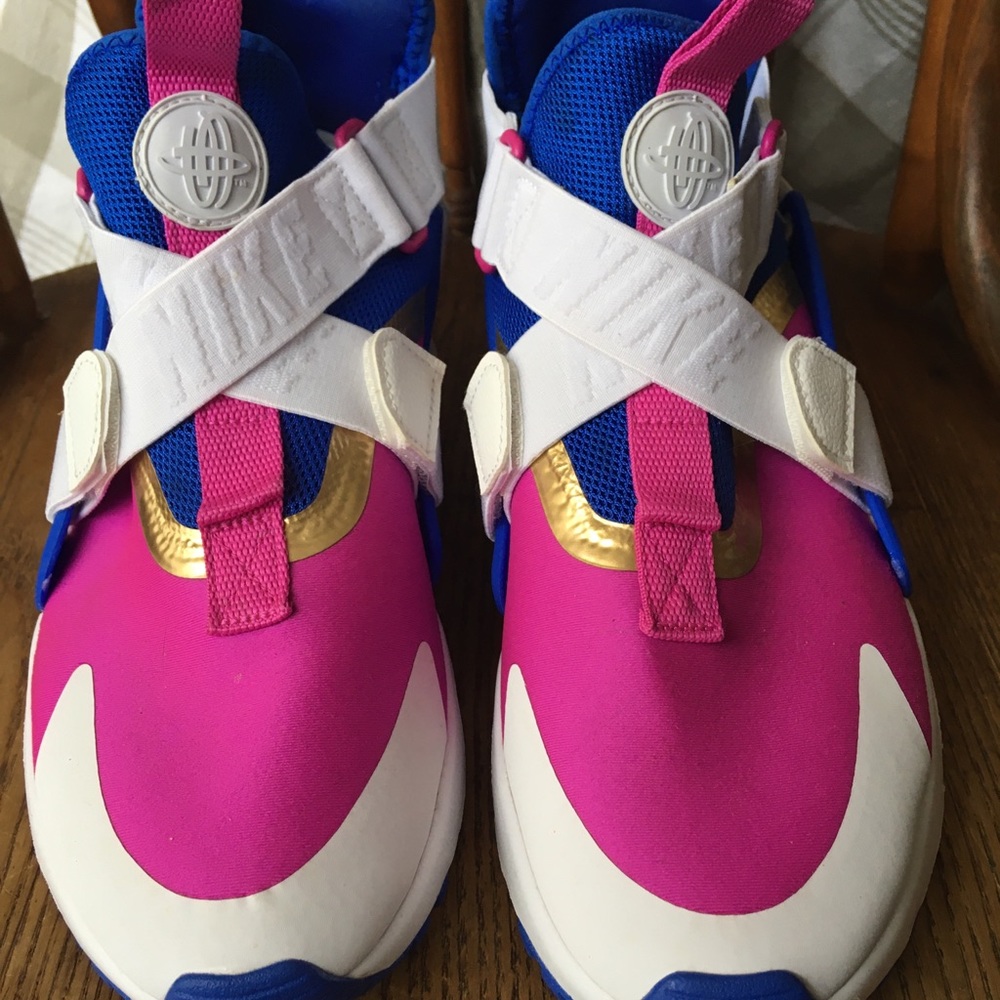 Nike Huarache City Running Sneakers Women's Size 6.5 Youth 5 AJ6662-401 Like New
